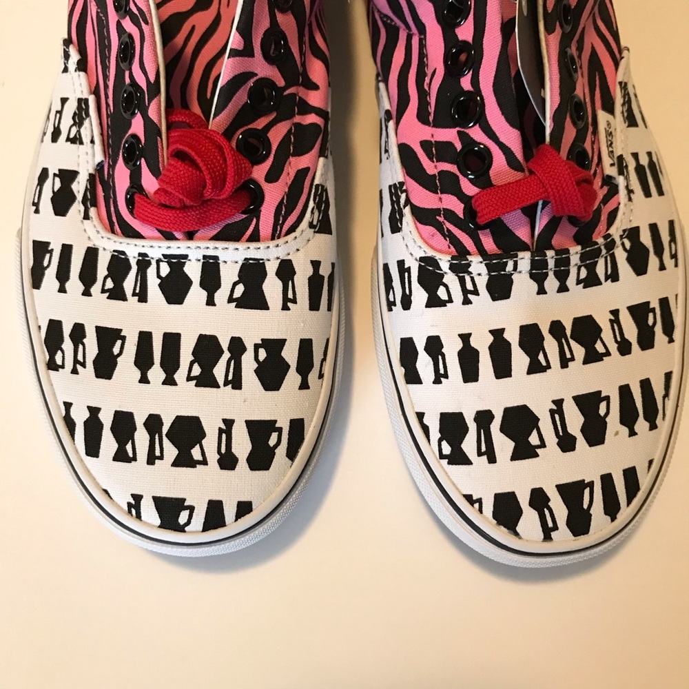 Ashley Williams Era Sneaker NWT without Box - Picture 5 of 8